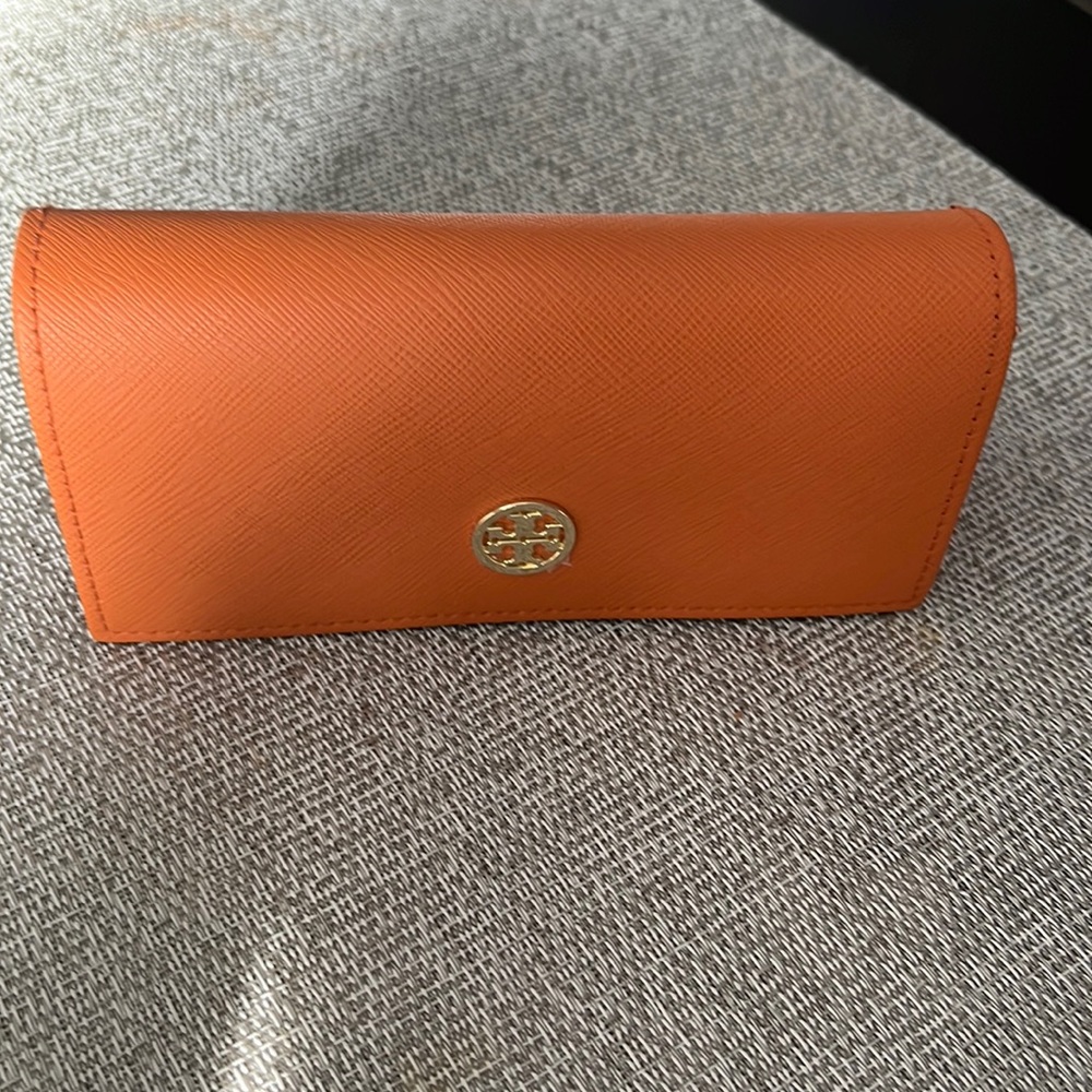 Tory Burch Glasses case.